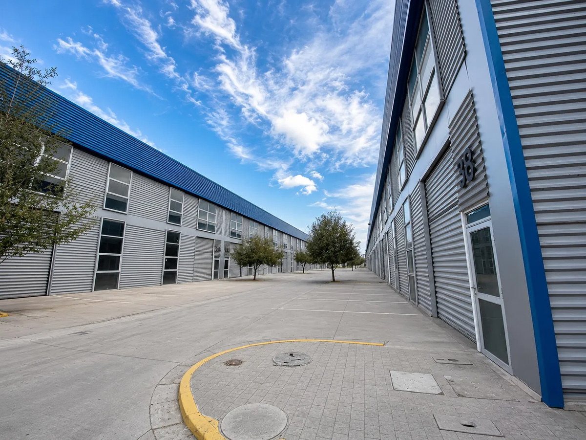 Bodega En Arriendo 409 M2 Condominio En San Bernardo — imagen 3
