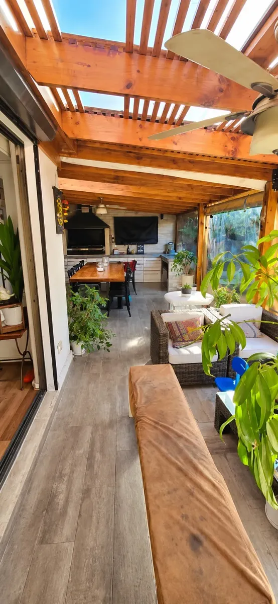 Amplia Casa Piscina, Quincho Y Seguridad, Novación 1,8%,  — imagen 7