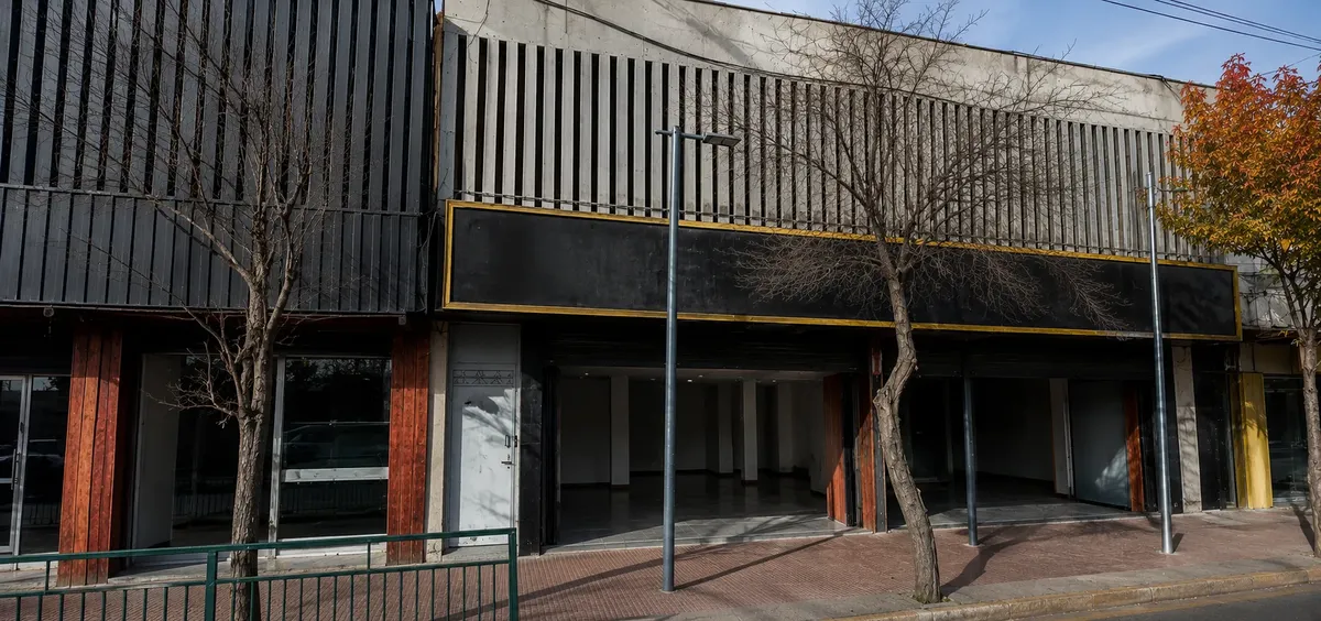 Local Comercial En Arriendo  La Cisterna 160m2 — imagen 2