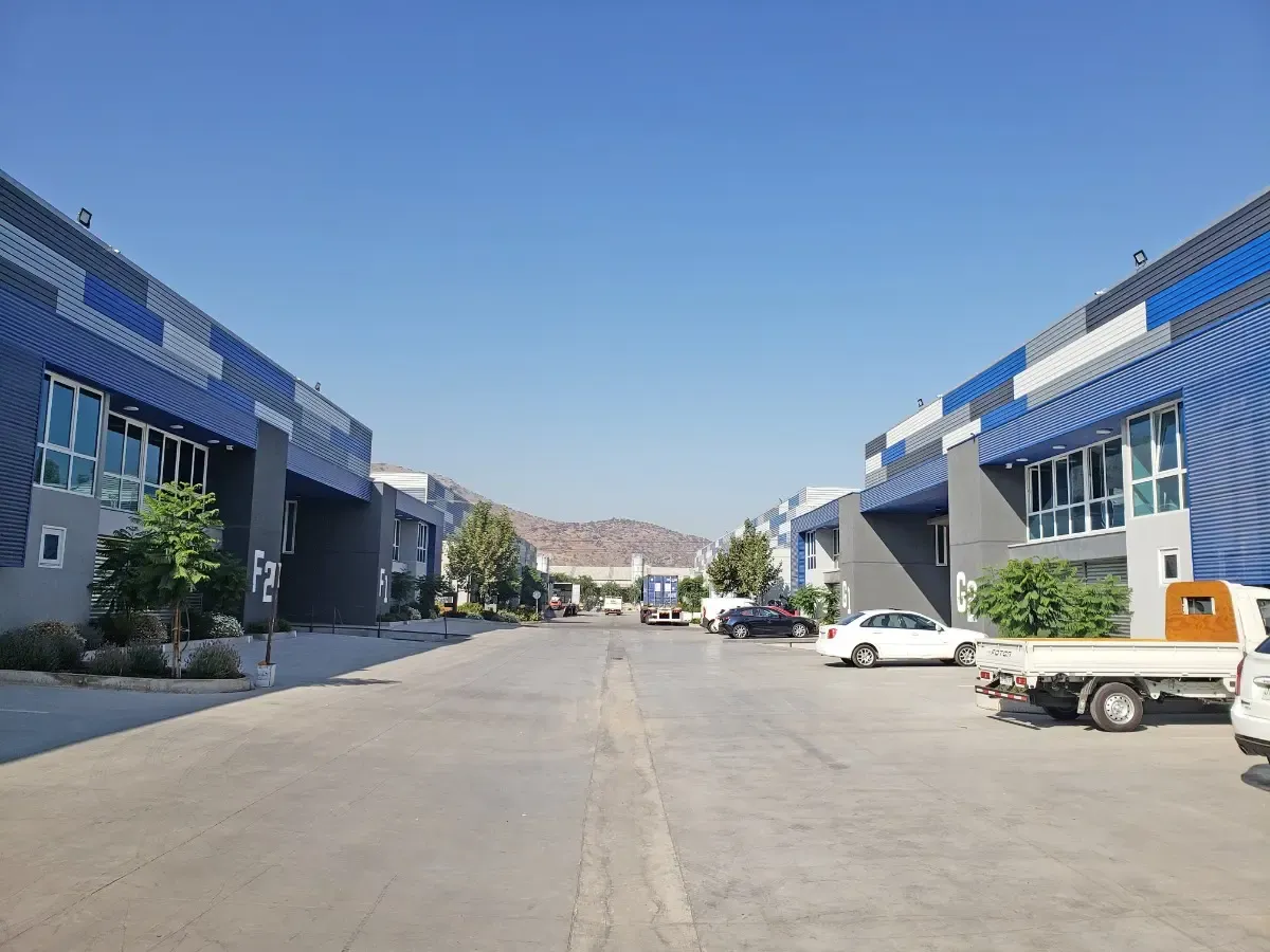 Arriendo Bodega 1029 M2 En Condominio En Quilicura — imagen 2